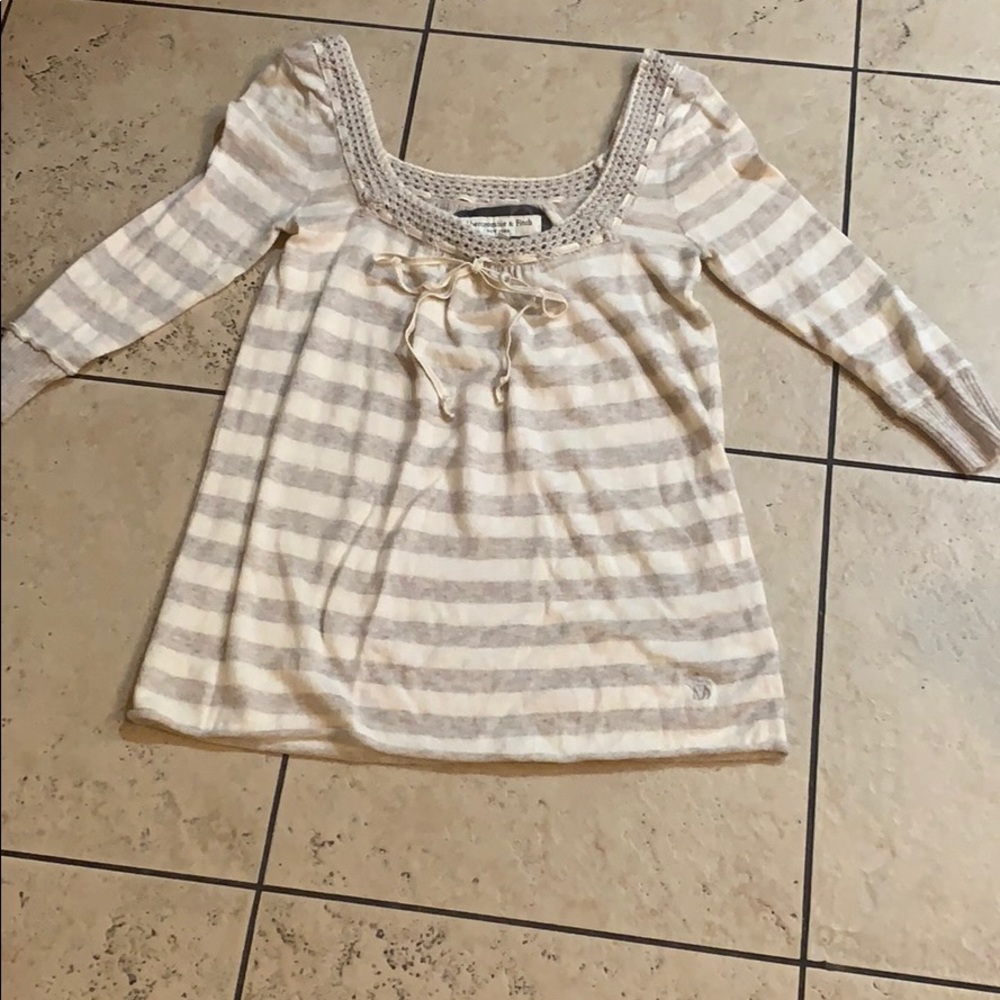 Abercrombie sweater